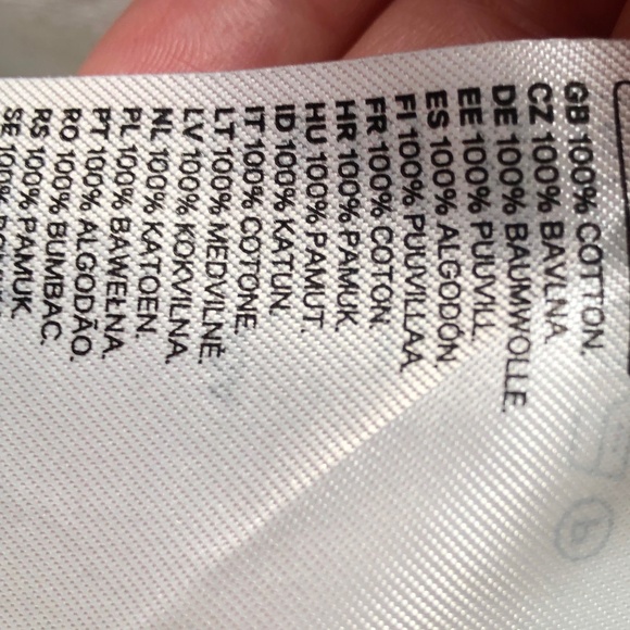 NWT H & M White Denim Jacket. Size XS. NEW - Picture 8 of 8